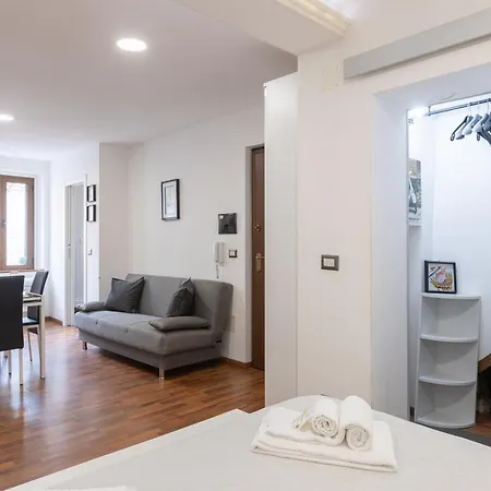 Moderno Monolocale - Centro Storico - Casa Shelter Апартаменты *