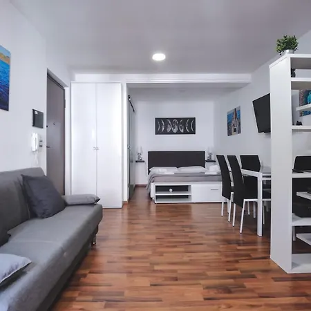 Casa Shelter