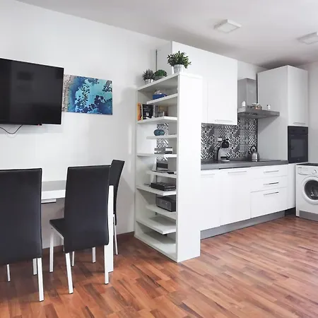Casa Shelter Apartment